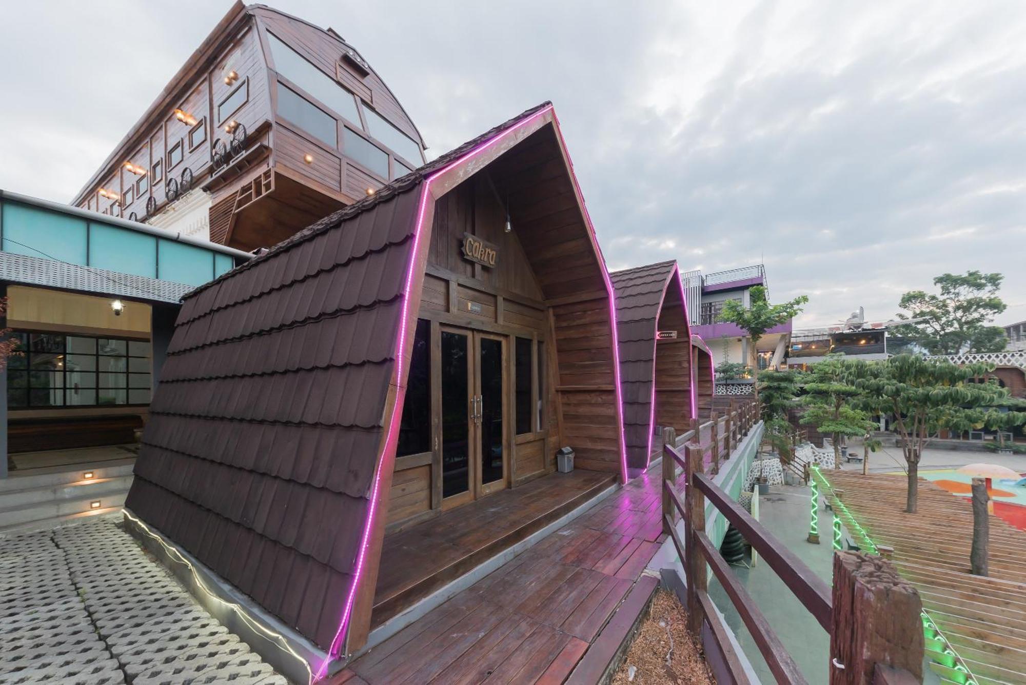 Urbanview Hotel Cianjur City Park By Reddoorz Exterior foto